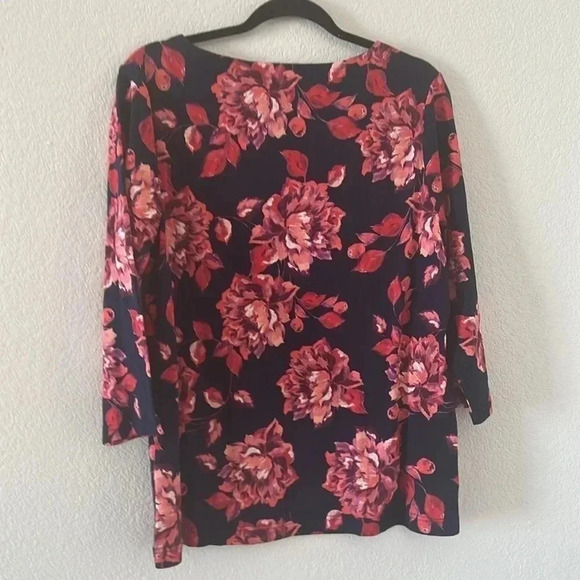 Croft & Barrow XL Top - Picture 8 of 8